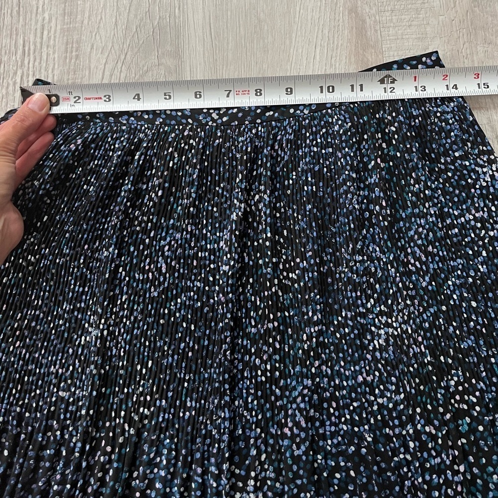 Banana Republic blue & black pleated mini skirt size 4 - Picture 5 of 10